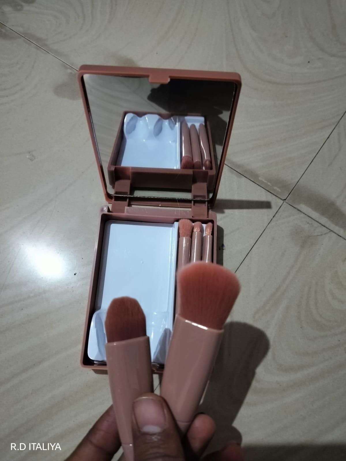 Make-up-Pinsel-Set mit Spiegel