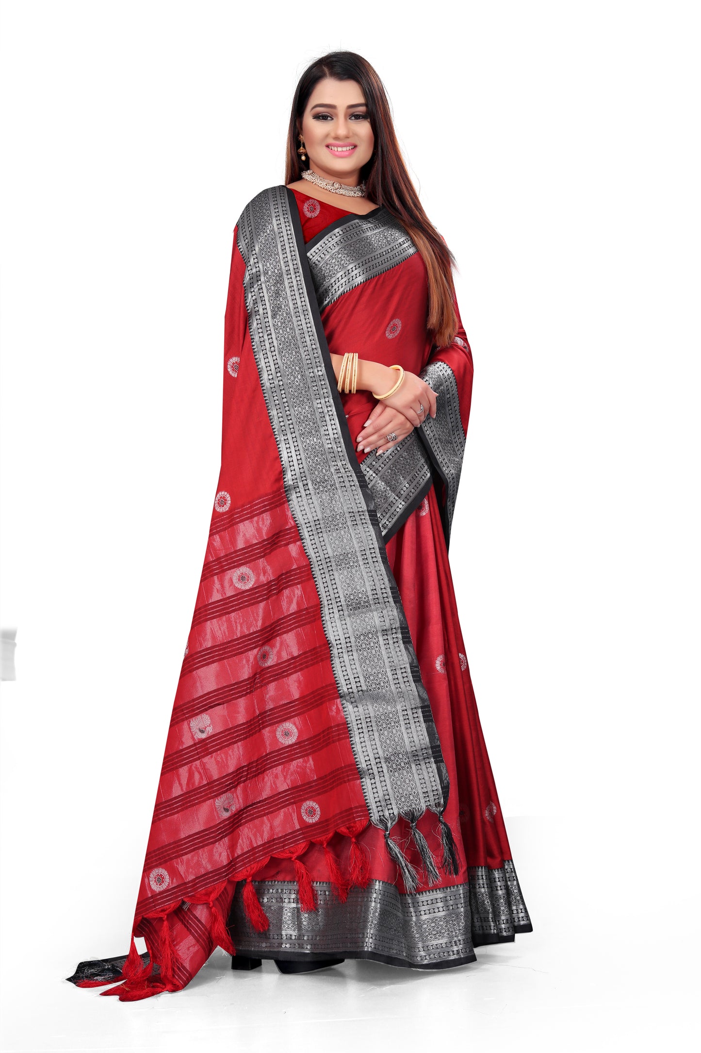 Wunderschönes Sari aus gewebter Zari-Baumwolle