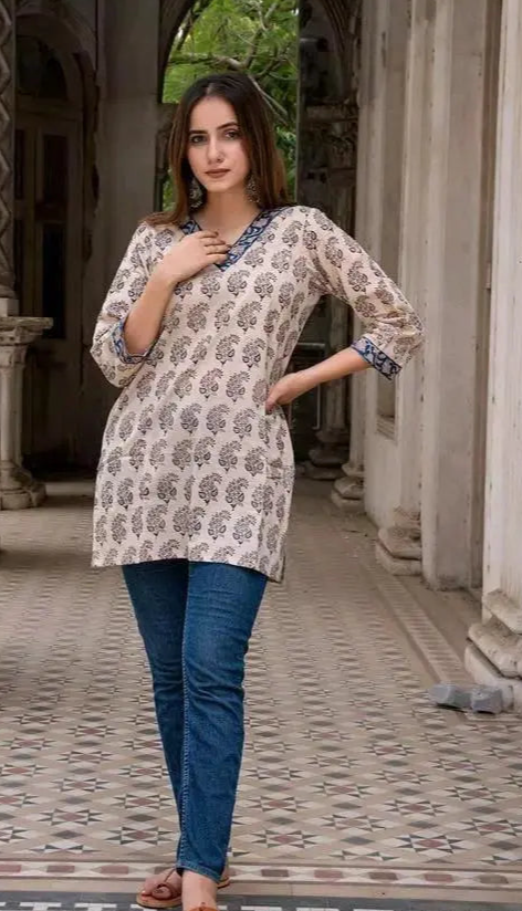 Women Trending Reyon Printed Short Kurta